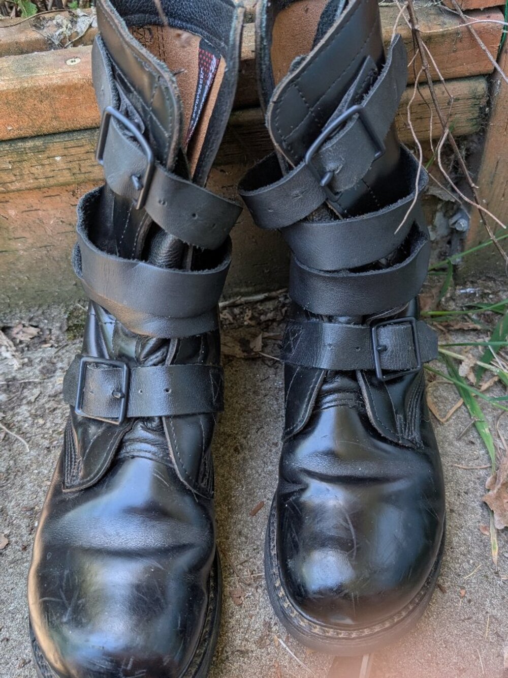 Corcoran Men's discontinued tank leather boots black size 8